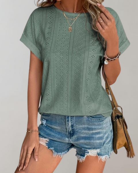 Jannicke | Lett Sommerbluse med Delikat Hullbroderi
